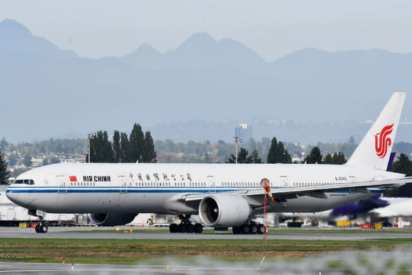 FOTO DE ARCHIVO. Un vuelo de Air China con destino a Shenzhen despega del Aeropuerto Internacional de Vancouver en Richmond, Columbia Británica, Canadá. 24 de septiembre de 2021. REUTERS/Jennifer Gauthier