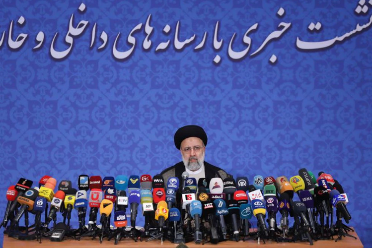 El presidente electo de Irán, Ebrahim Raisi, asiste a una conferencia de prensa en Teherán, Irán. 21 de junio de 2021. Majid Asgaripour/WANA (West Asia News Agency) vía REUTERS