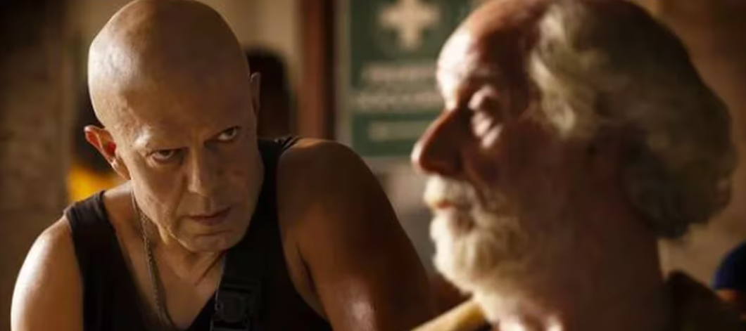 Stefano Sollima dirige una historia que sumerge al espectador en una realidad donde la lealtad es la moneda más valiosa. (Crédito: Vision Distribution)